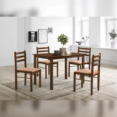 Стол со стульями в Калининграде